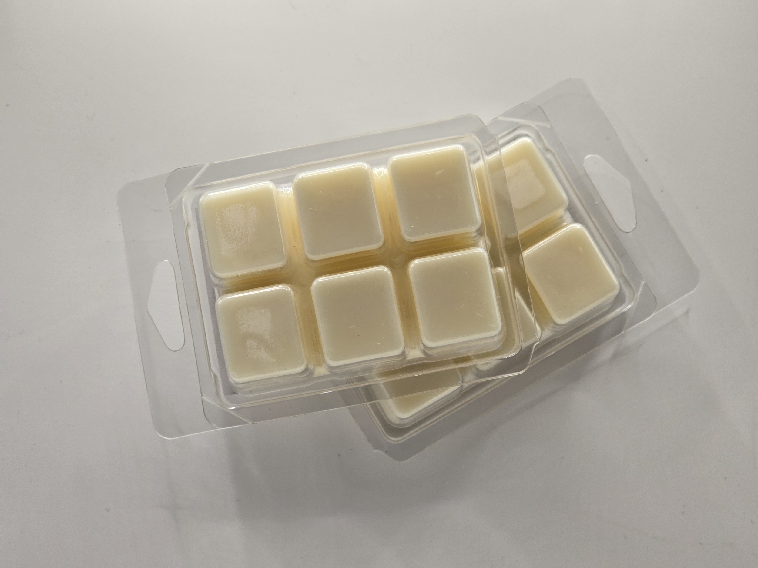 Bewitched Botanical Autumn Nights No. 01 wax melts 6-cube clamshell pack